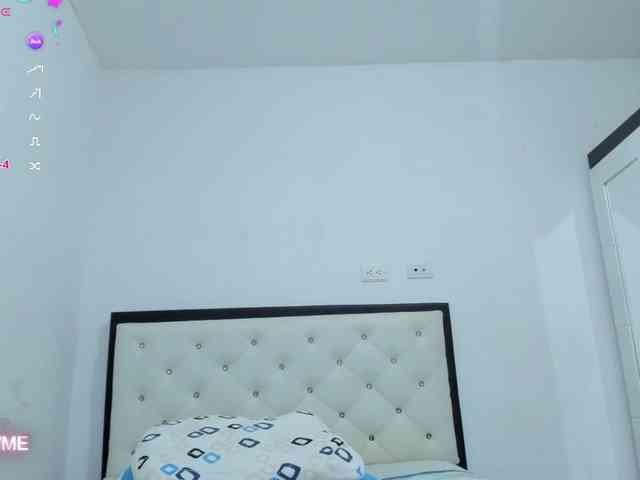 CuteLatinax webcam