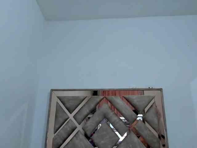 CuteLatinax webcam