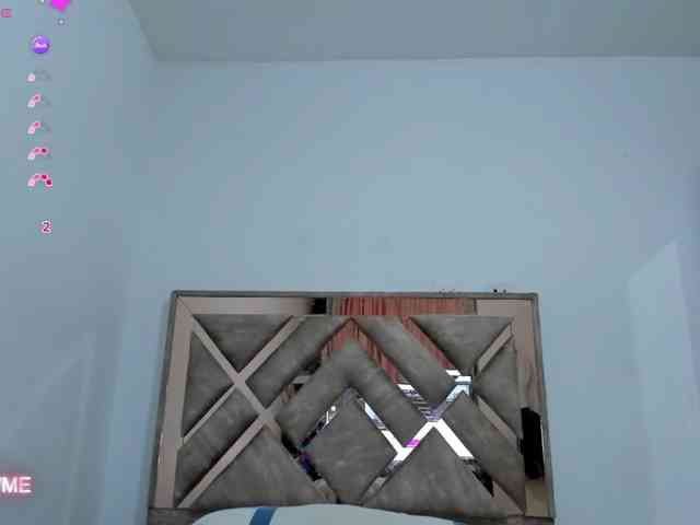 CuteLatinax webcam