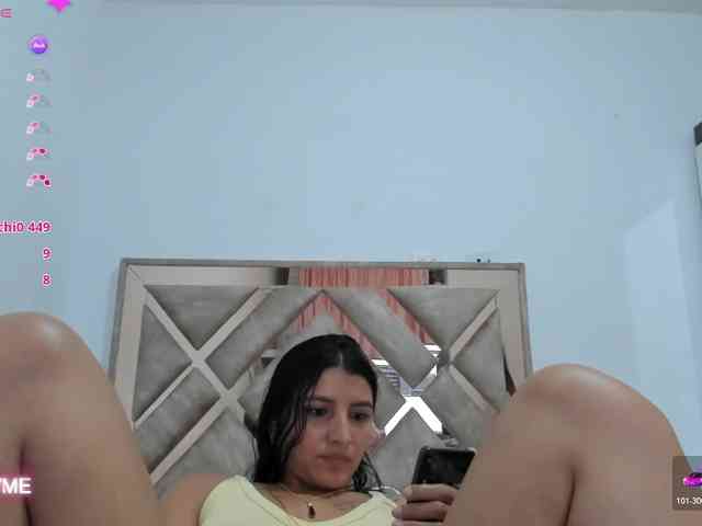 CuteLatinax webcam