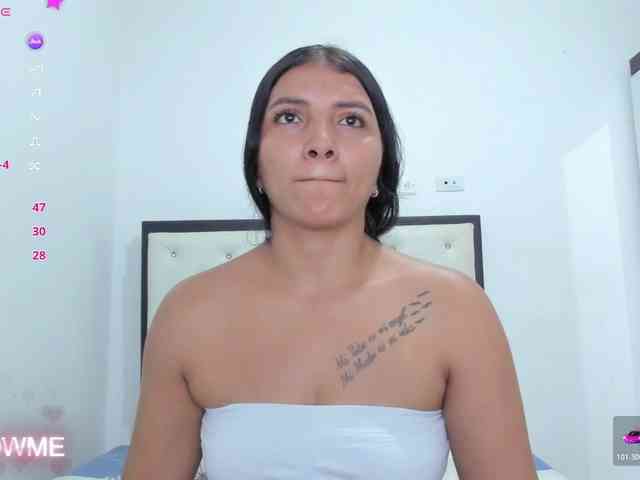 CuteLatinax webcam