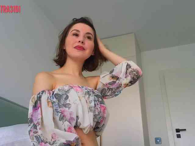 Cleopatra3101 webcam
