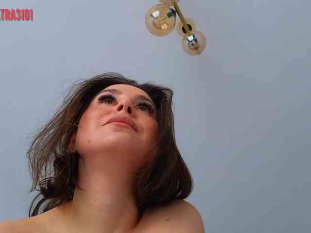 Cleopatra3101 webcam