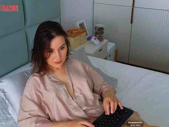 Cleopatra3101 webcam