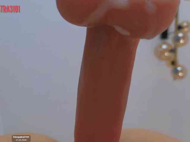 Cleopatra3101 webcam