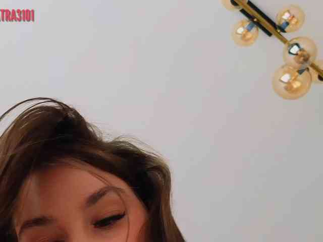 Cleopatra3101 webcam