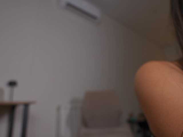 YESSASHA live webcam show