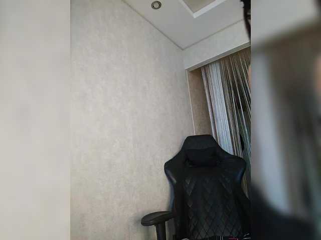 lana-lubov live cam on BongaCams