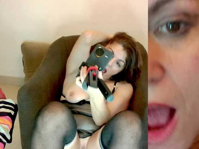 fiery-girl live cam on BongaCams
