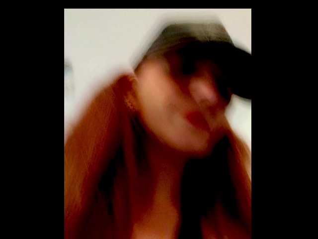 fiery-girl live cam on BongaCams