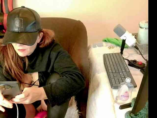 Carolain39 webcam