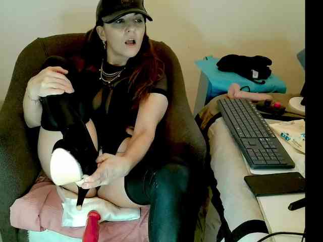 Carolain39 webcam