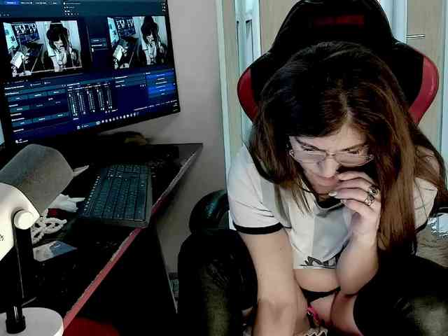 Carolain39 webcam