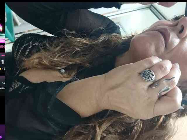 Carolain39 webcam