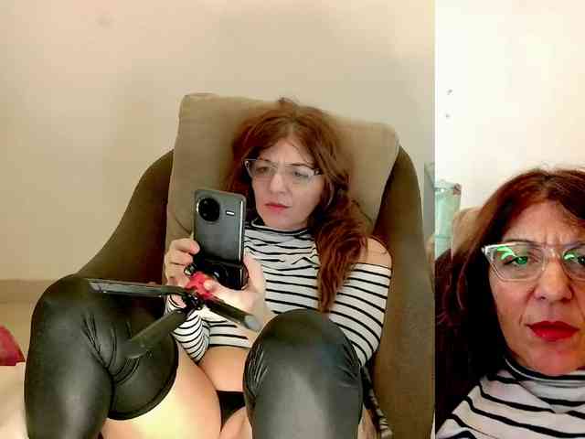 Carolain39 webcam