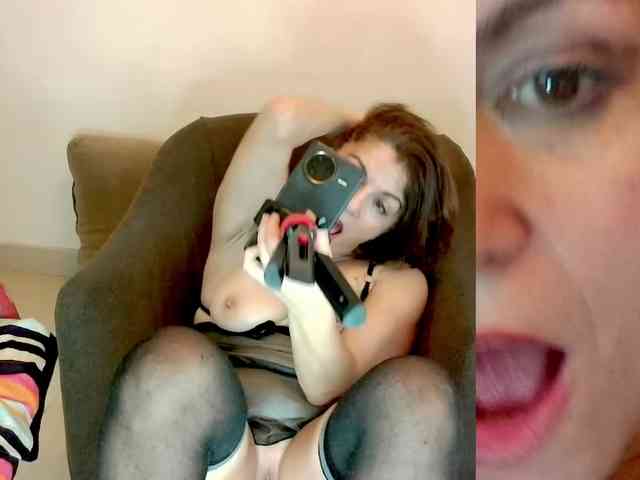 Carolain39 webcam