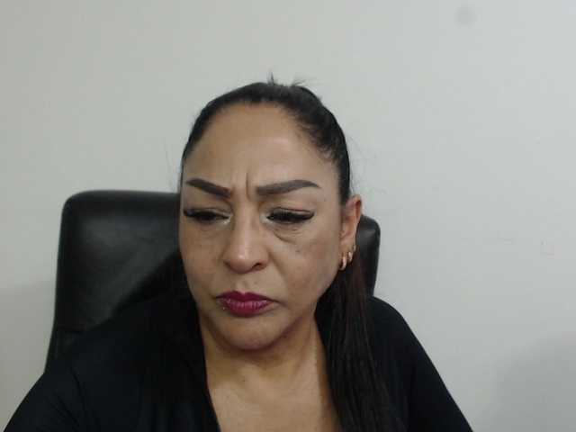 Keyla-Ruiz's BongaCams show and profile