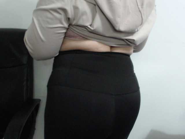 Keyla-Ruiz's BongaCams show and profile