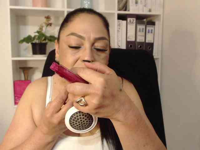 Keyla-Ruiz webcam