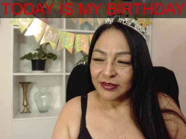 Keyla-Ruiz webcam