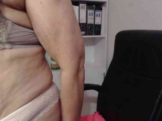 Keyla-Ruiz webcam