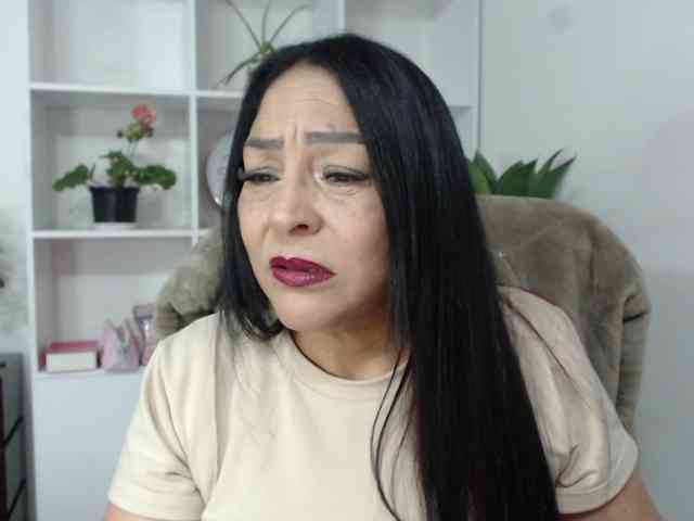 Keyla-Ruiz webcam