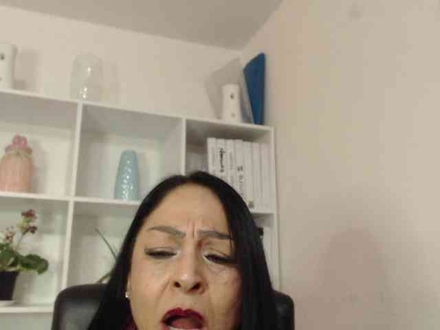 Keyla-Ruiz webcam