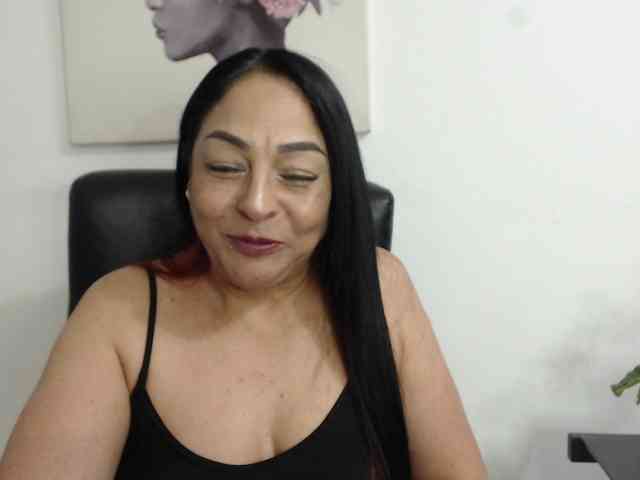 Keyla-Ruiz webcam