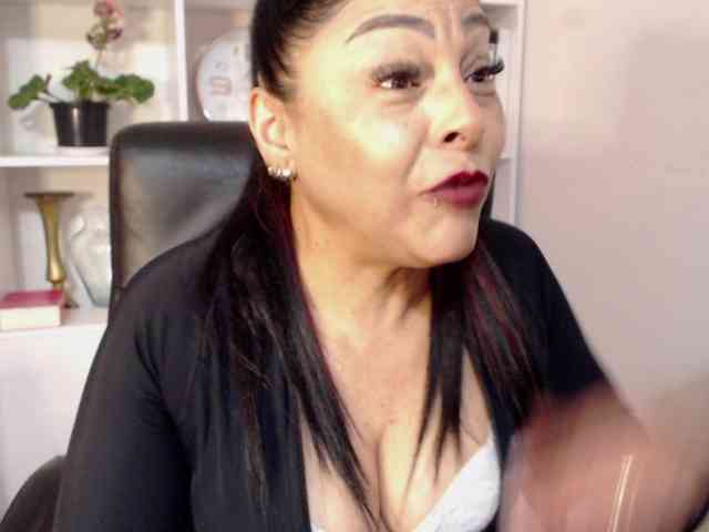 Keyla-Ruiz webcam