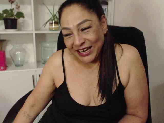 Keyla-Ruiz webcam