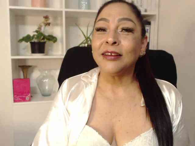 Keyla-Ruiz webcam