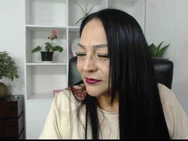 Keyla-Ruiz webcam