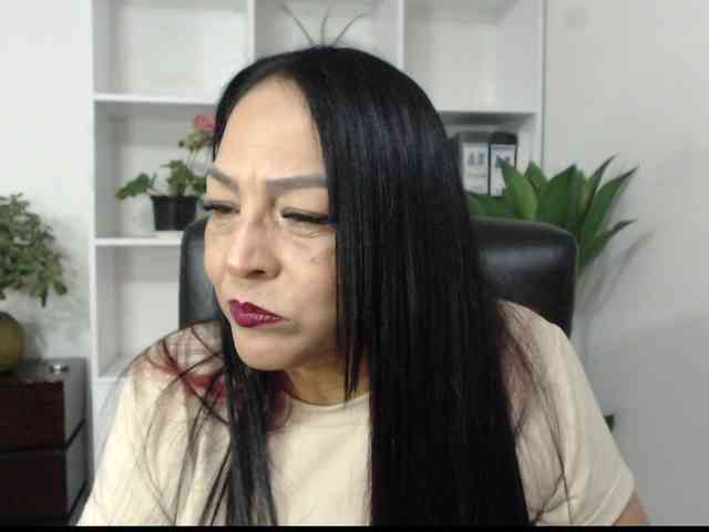 Keyla-Ruiz webcam