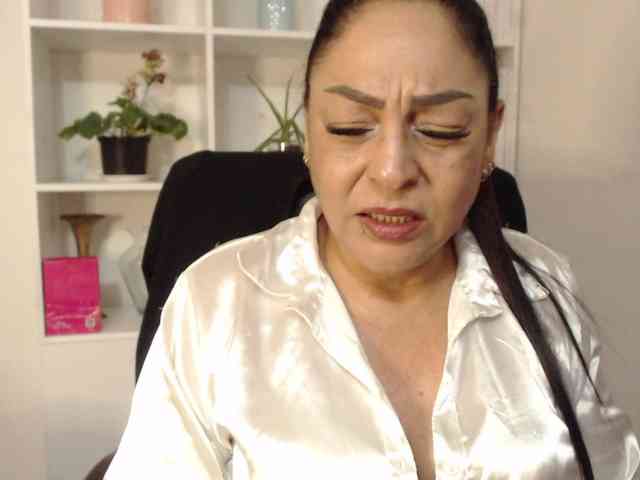 Keyla-Ruiz webcam