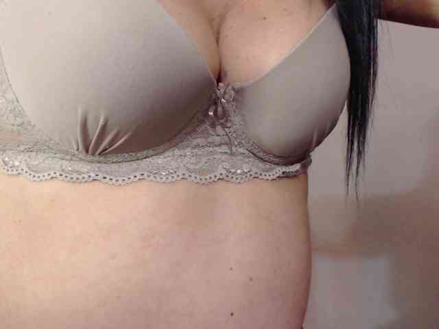 Keyla-Ruiz webcam