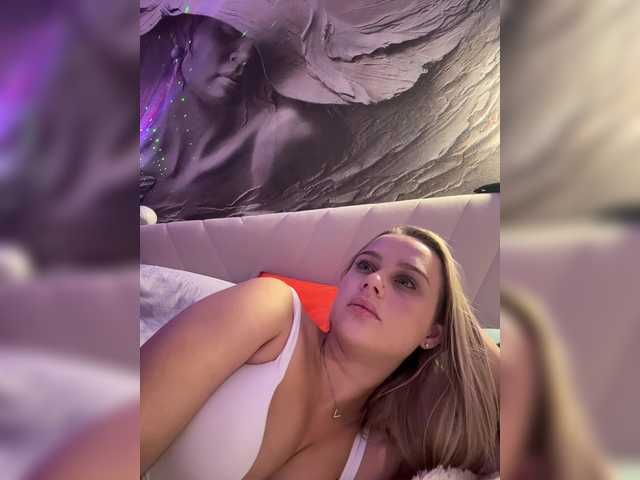 _Katrinka_ live cam preview