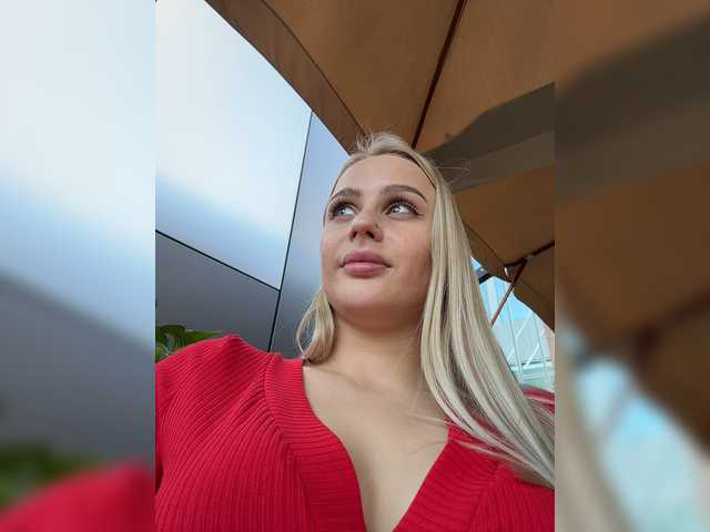 PrettyKatea live cam on BongaCams