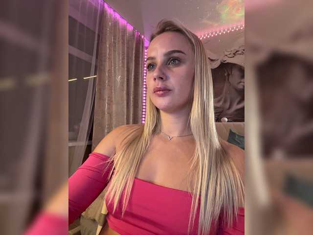 PrettyKatea live cam on BongaCams