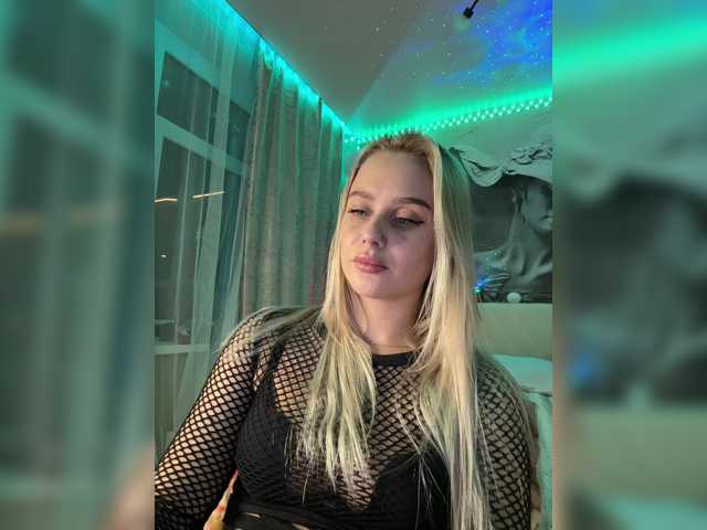 PrettyKatea live cam on BongaCams
