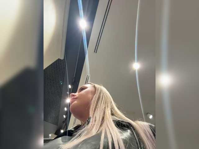 PrettyKatea live cam on BongaCams