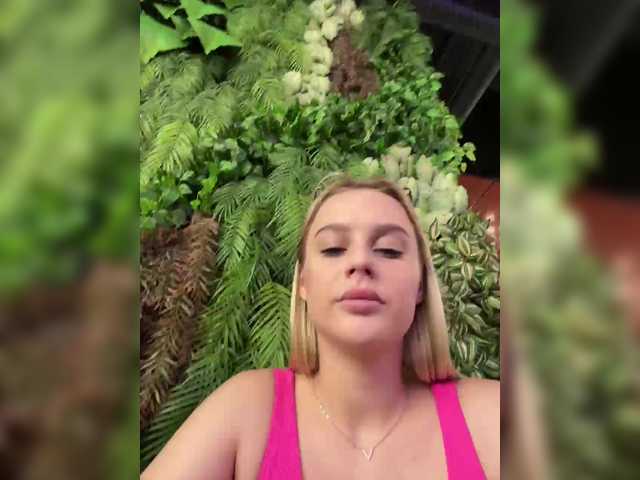 PrettyKatea live cam on BongaCams