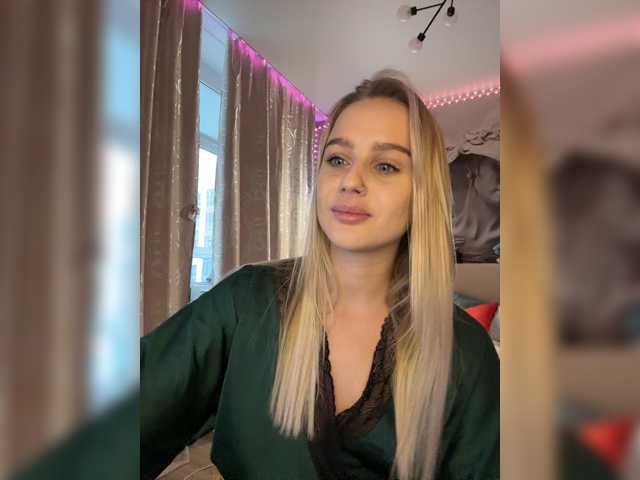 PrettyKatea live cam on BongaCams