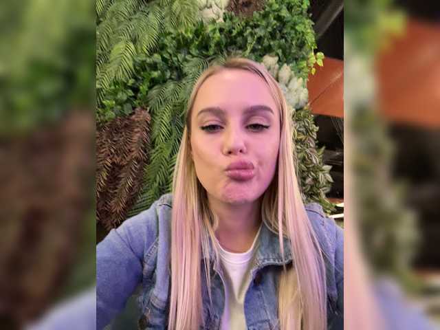 PrettyKatea live cam on BongaCams