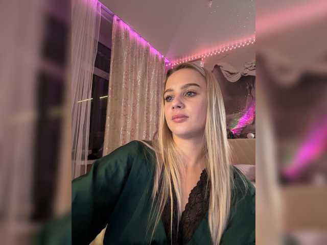 _Katrinka_ live cam preview