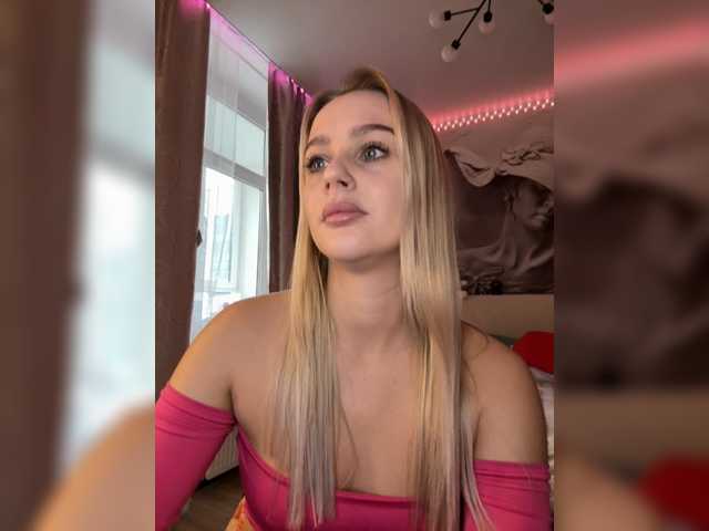 PrettyKatea live cam on BongaCams