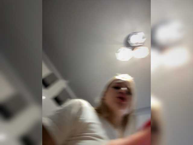 PrettyKatea live cam on BongaCams