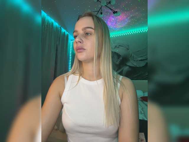 _Katrinka_ live cam preview
