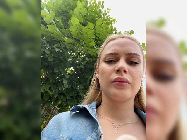 PrettyKatea live cam on BongaCams