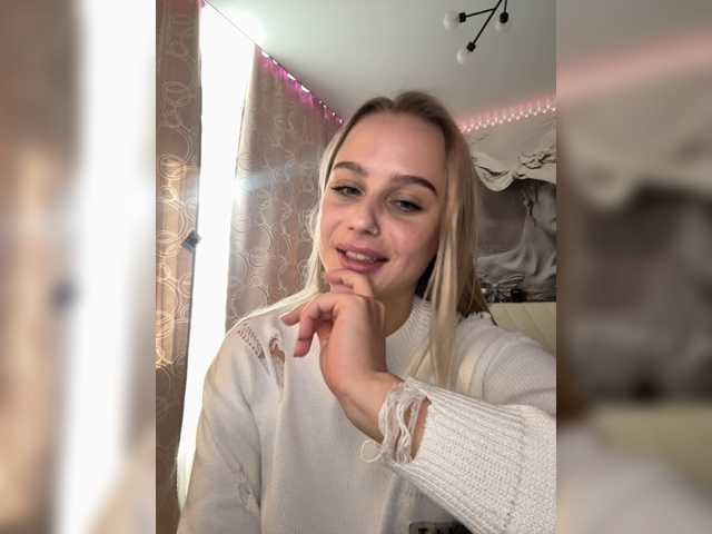 PrettyKatea live cam on BongaCams