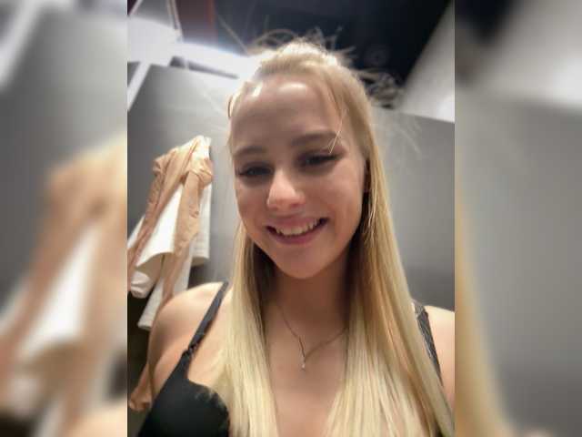 PrettyKatea's BongaCams profile